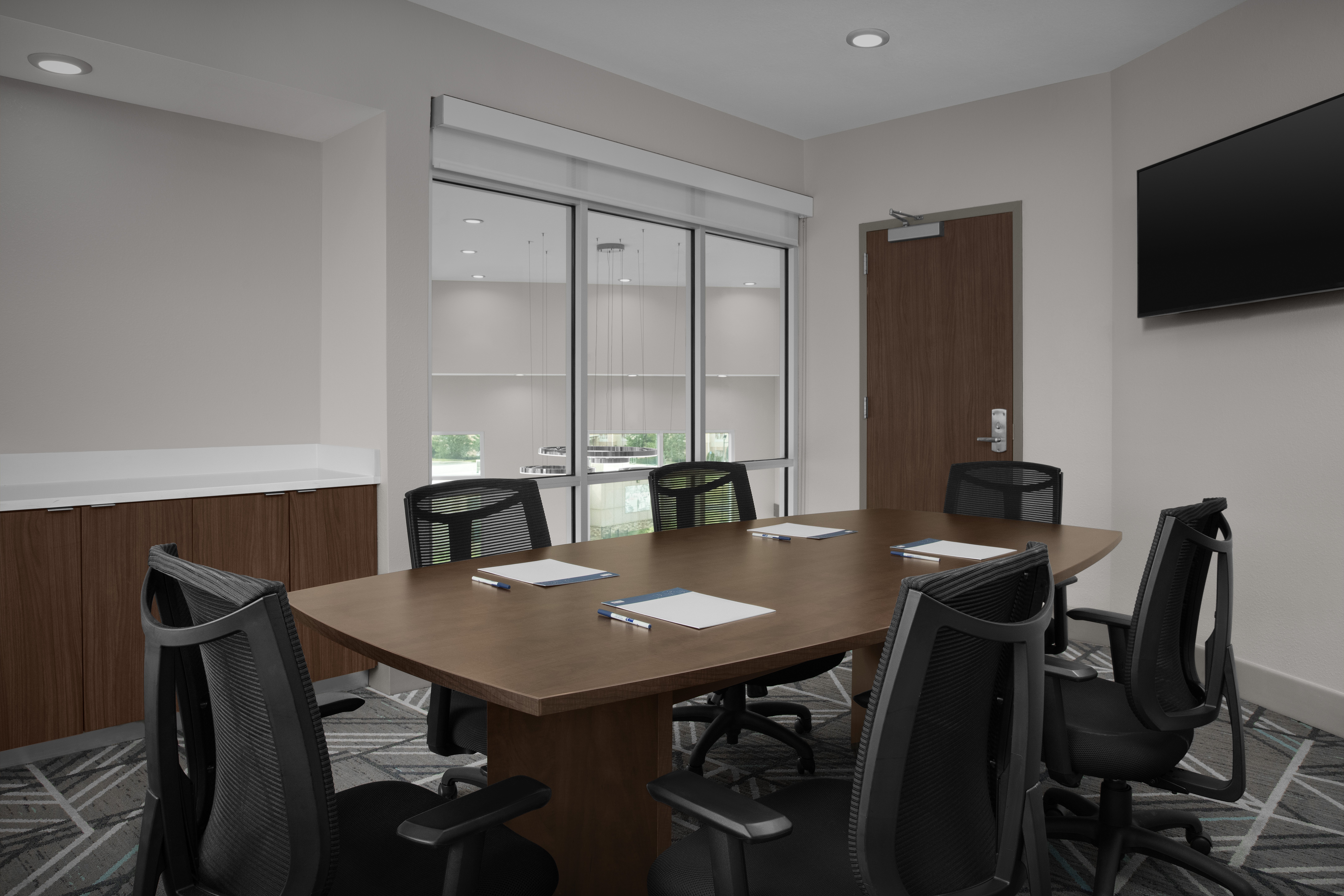 Holiday Inn Express Suites Birmingham North Fultondale 28/34