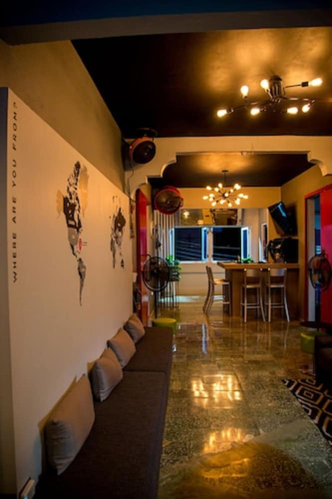Nomada Urban Beach Hostel 31/39