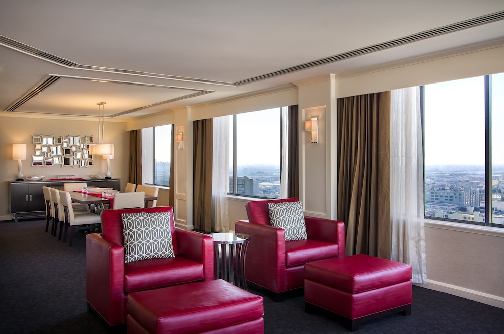 DoubleTree by Hilton Hotel Los Angeles Downtown 34/79