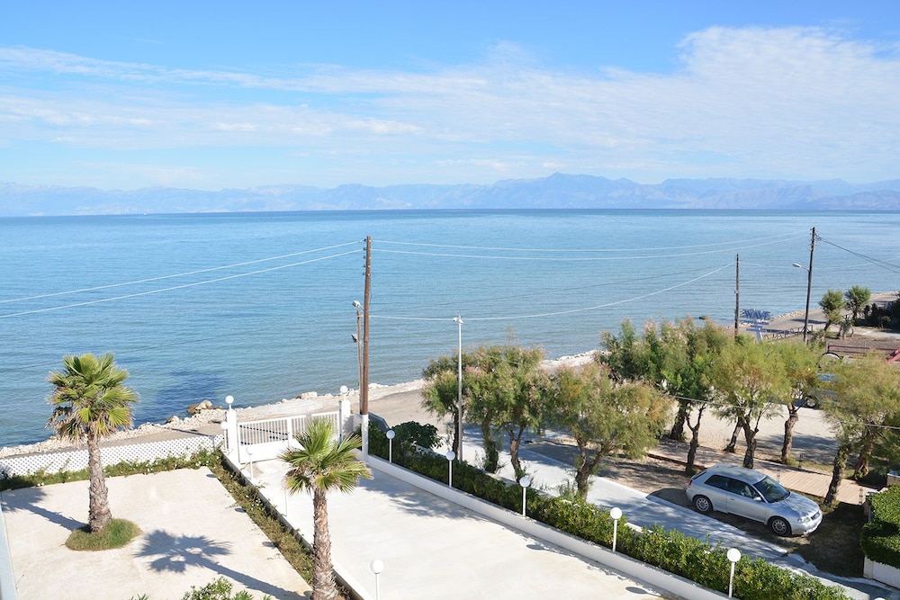 Sidari Beach Hotel 67/81