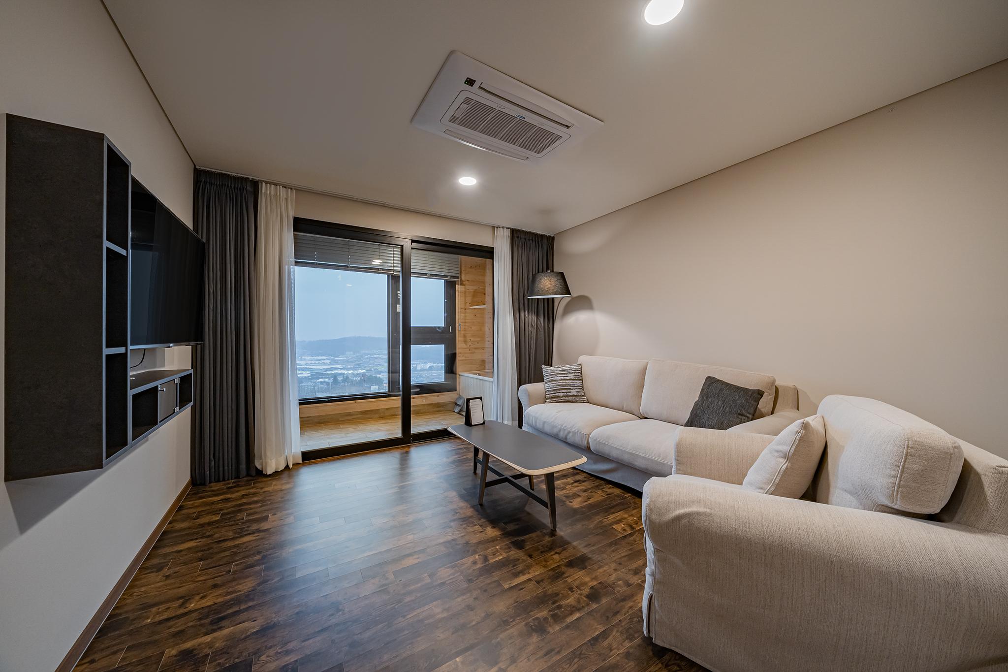 Premium, Deluxe, Queen Bed