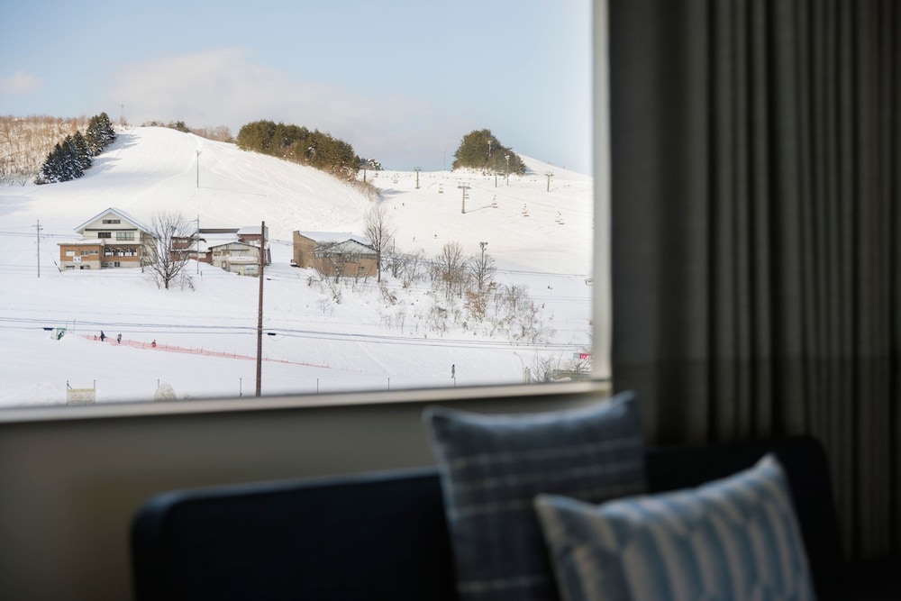 Fairfield by Marriott Hyogo Kannabe Highland 12/26