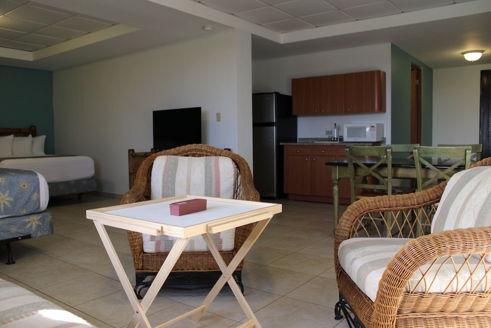Fajardo Inn 31/50