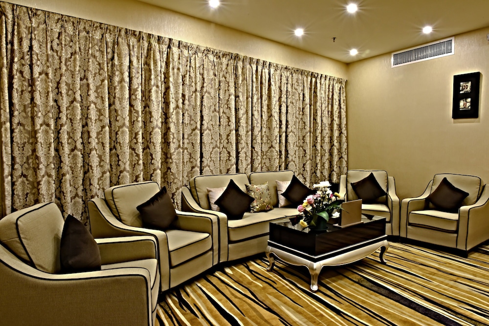 فندق جاردن بلازا(Garden Plaza Hotel Salmaniah) 21/35