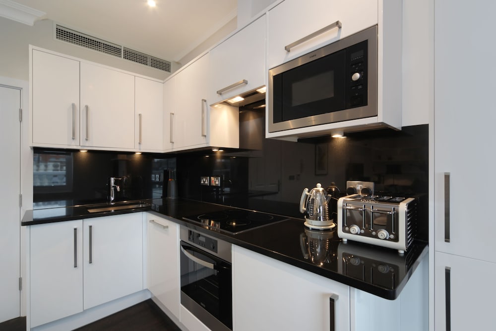 20 Hertford Street 38/50