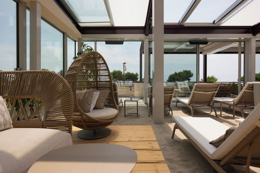 Savoy Beach Hotel & Thermal Spa 48/60