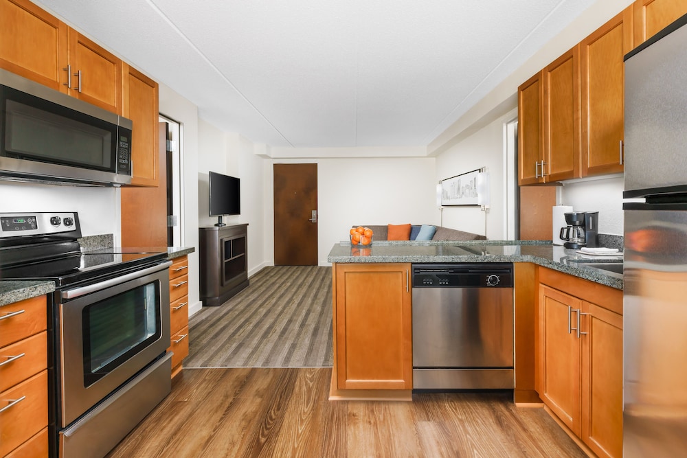 Hyatt House Fort Lauderdale Airport - South & Cruise Port 10/52