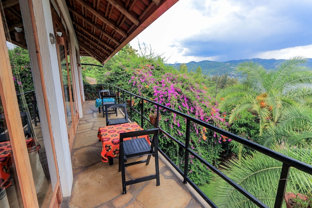 Palm Garden Lodge 25/31