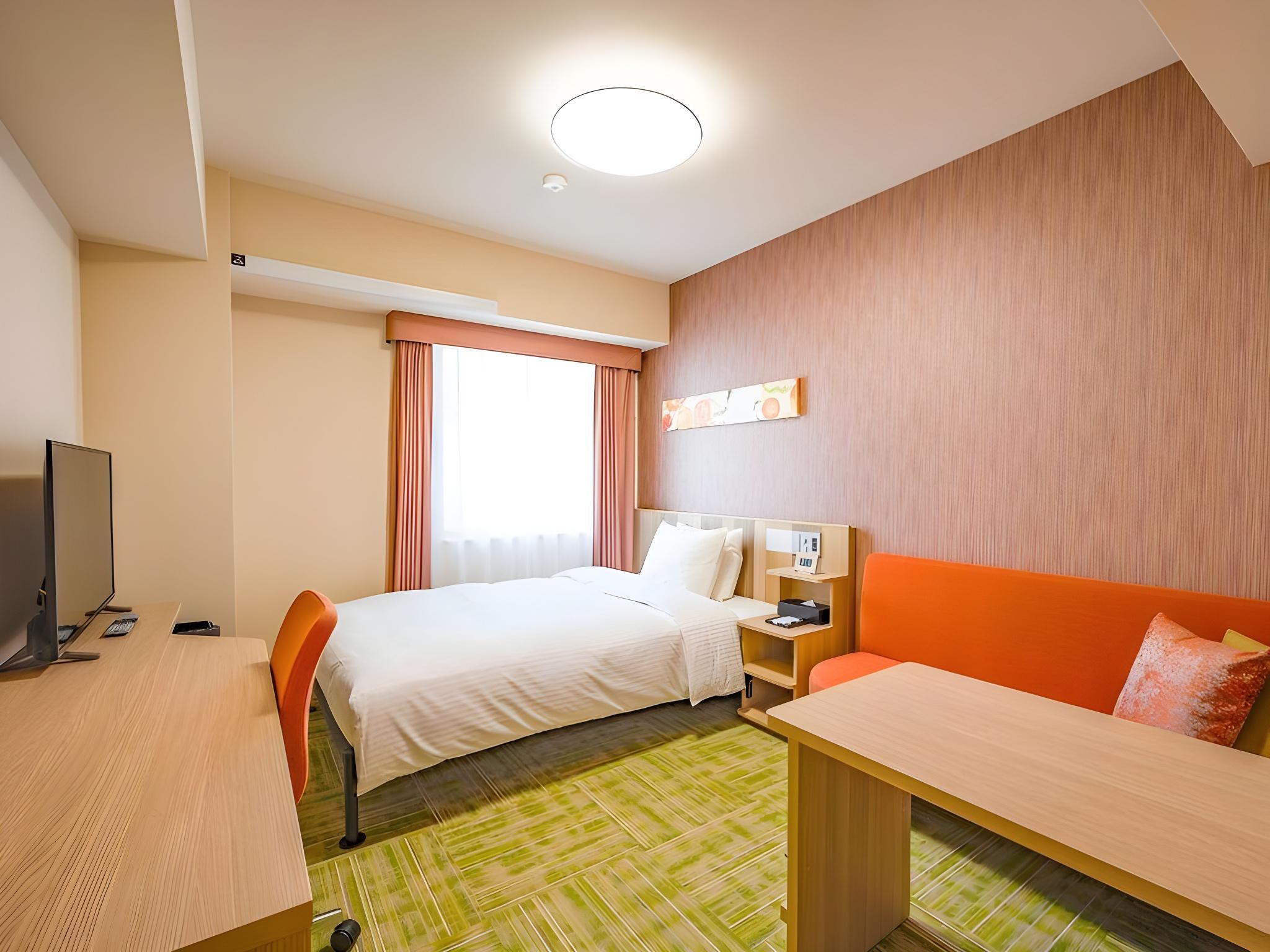 Comfort Double with Washing Machine/Microwave