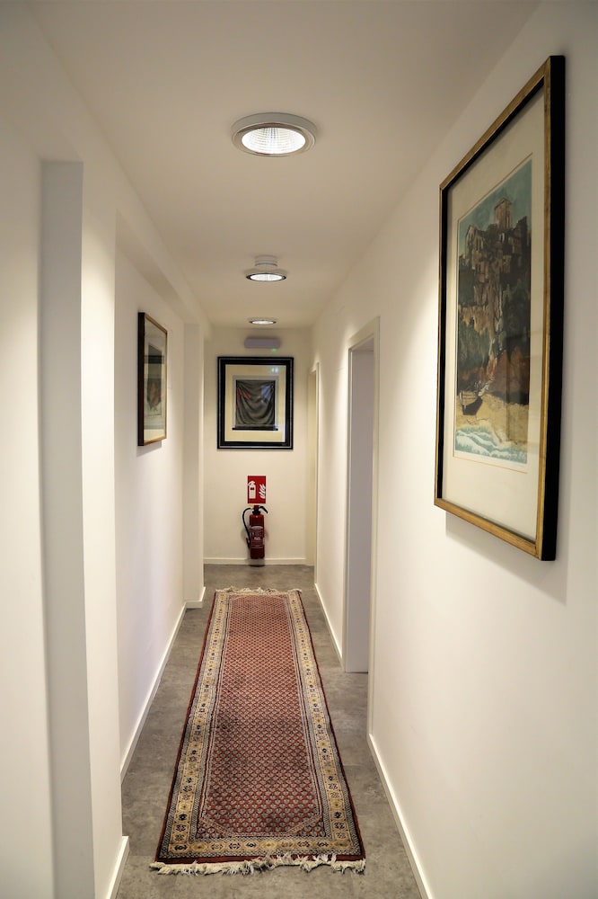 Minsu Hotel 12/25