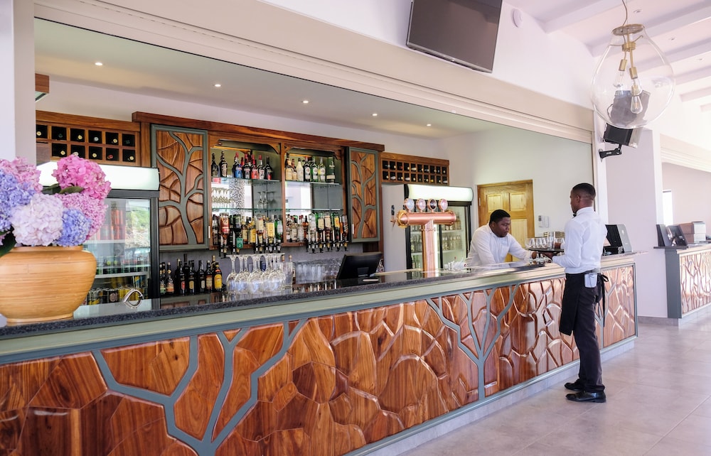 Houw Hoek Hotel 6/50