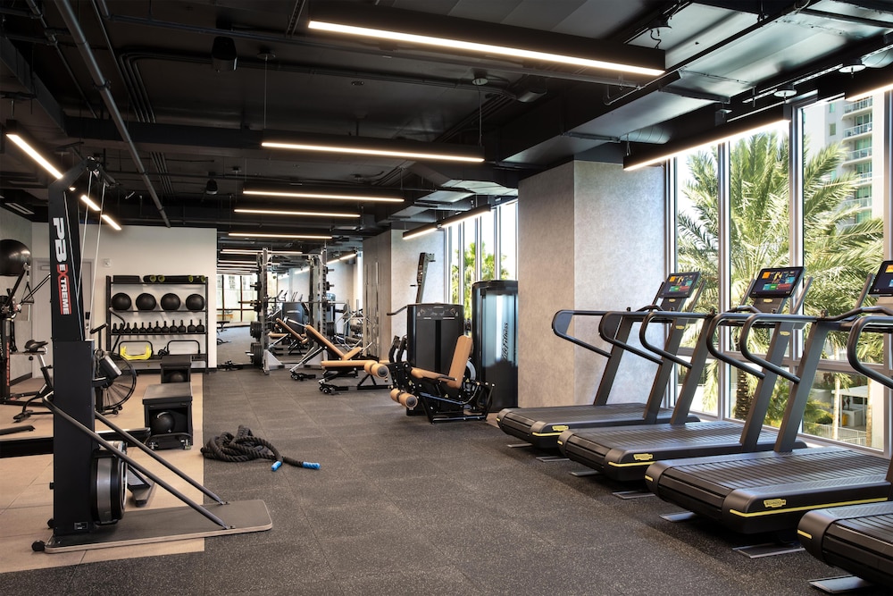 YOTEL Miami, Select by Hilton 21/48