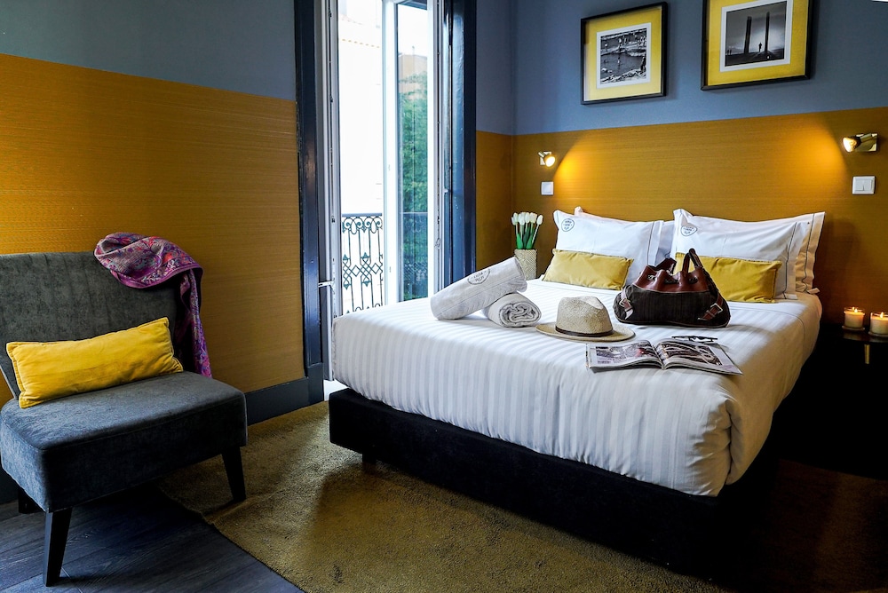 ROOM, DOUBLE BED, BALCONY