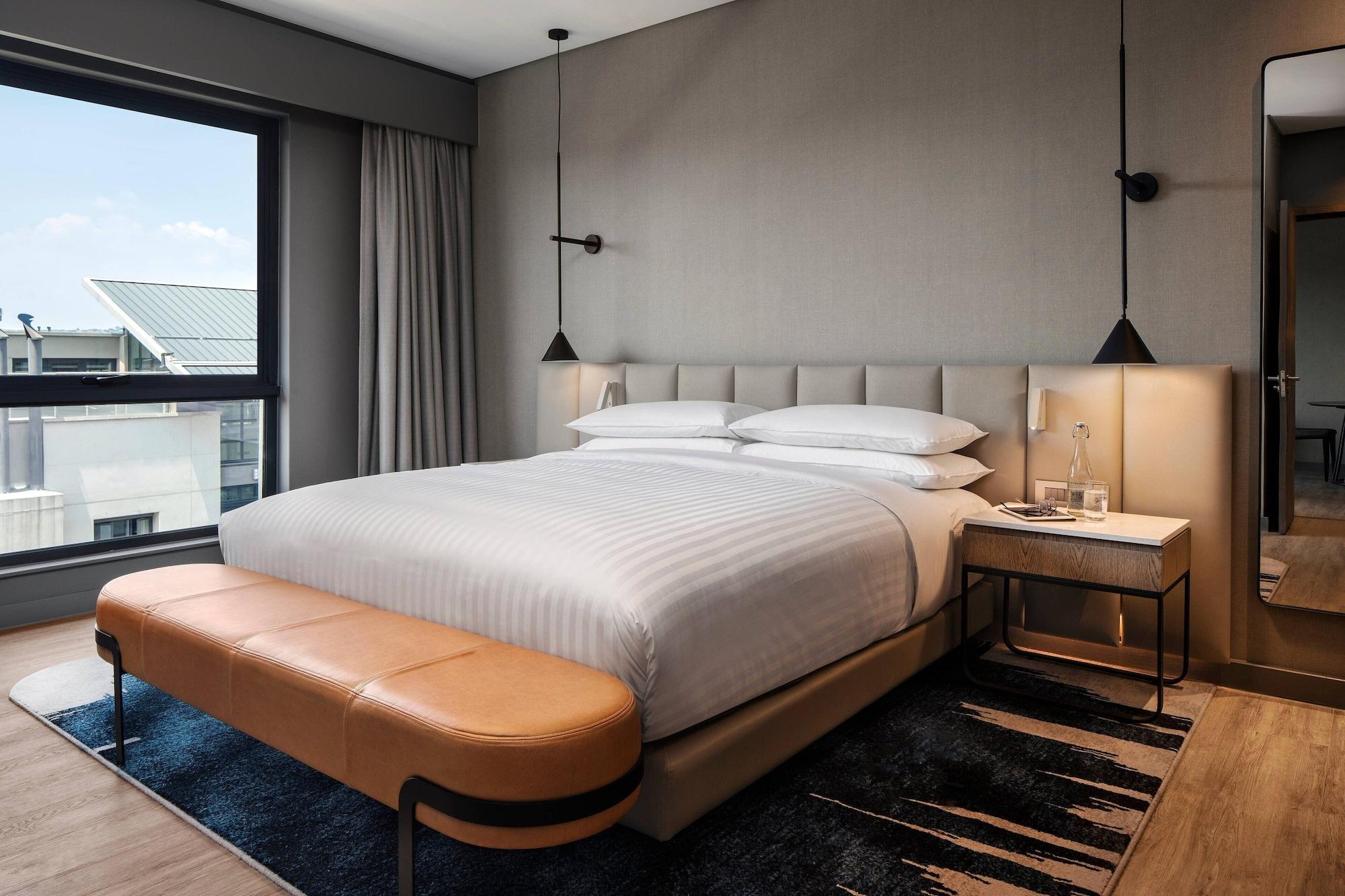 1 Bedroom, Elite, Apartment