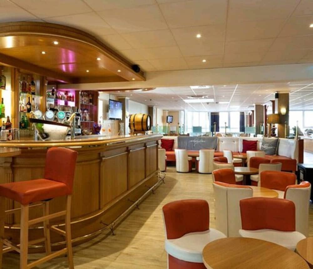 Lobby at Geographotel Paris Roissy Cdg Airport, LE MESNIL-AMELOT