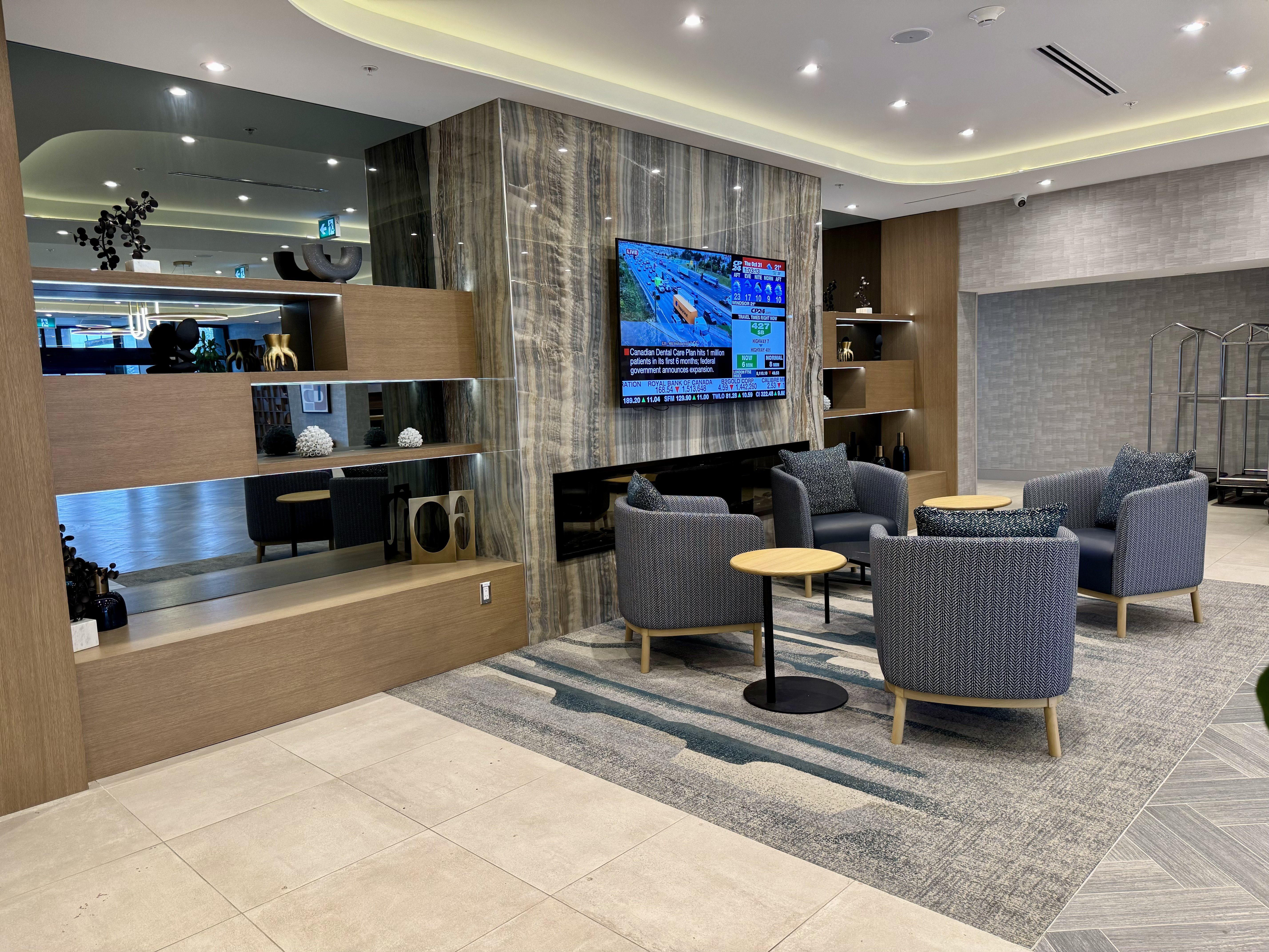 Holiday Inn Burlington Hotel And Conference Centre 65/76