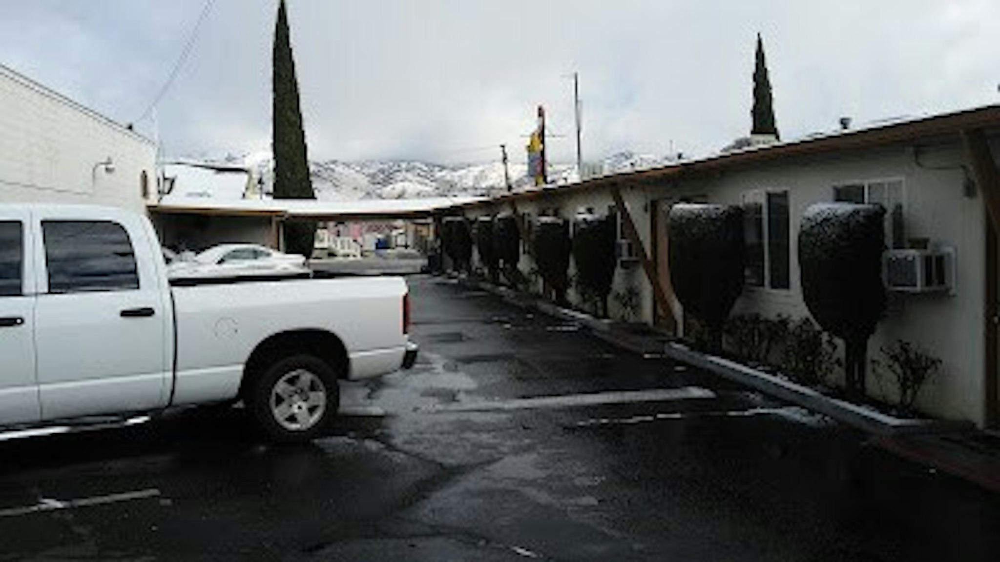 Santa Fe Motel Tehachapi by Hotel O 28/31