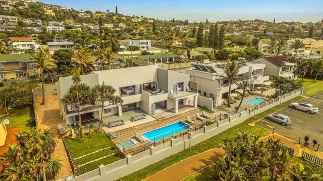 Vetho House 25/26