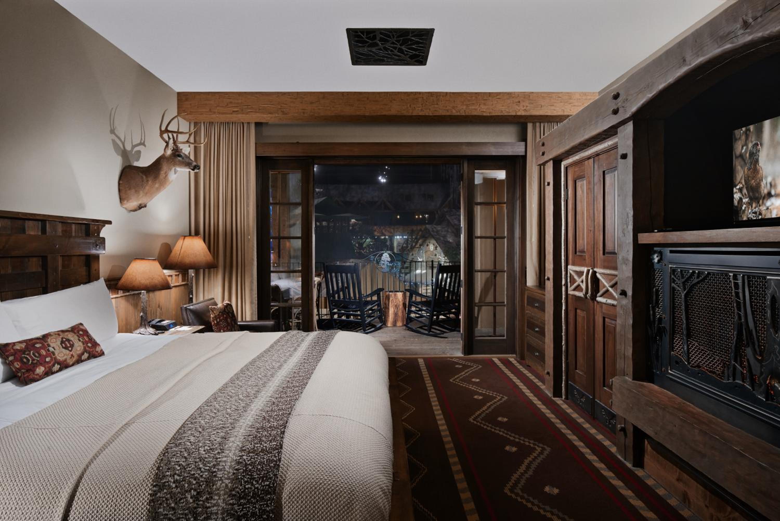 Tree House, Suite, King Bed