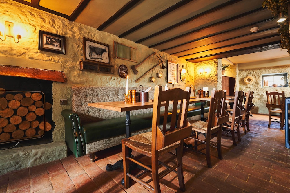 Masons Arms 23/48