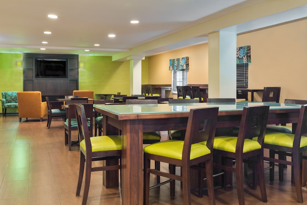 GreenTree Inn San Diego Mission Bay 30/44