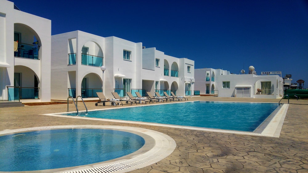 Kaos Hotel Apartments 37/41