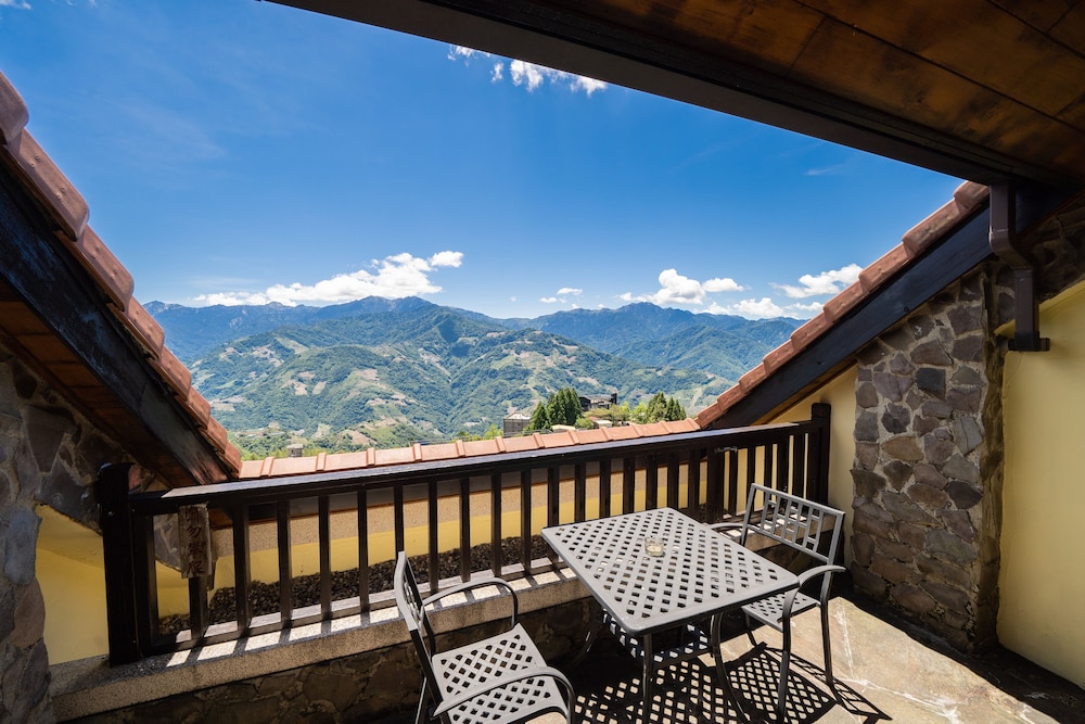 Egmont Resort 29/50