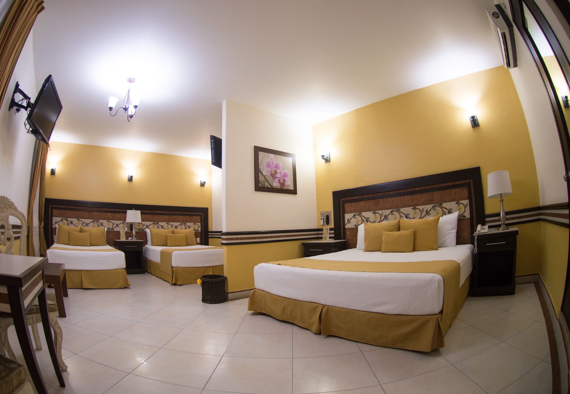 Family Suite, 1 King and 2 Double Beds