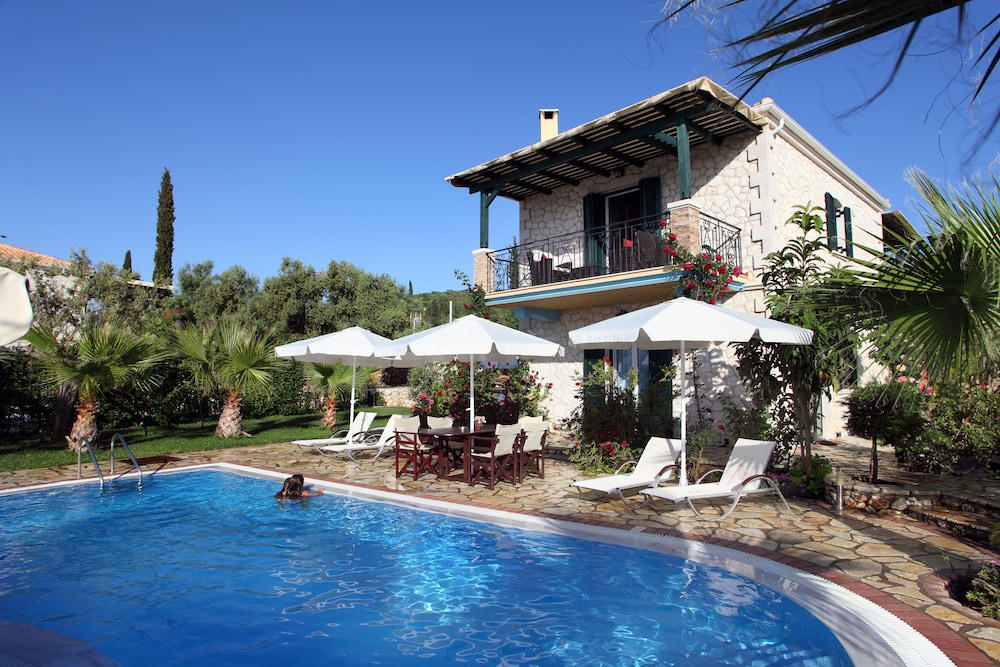 Villas Goudis 46/50