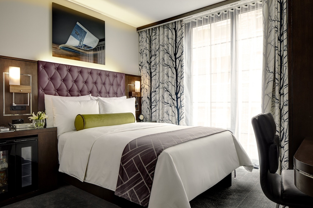 GUEST ROOM, CLASSIC, QUEEN BED