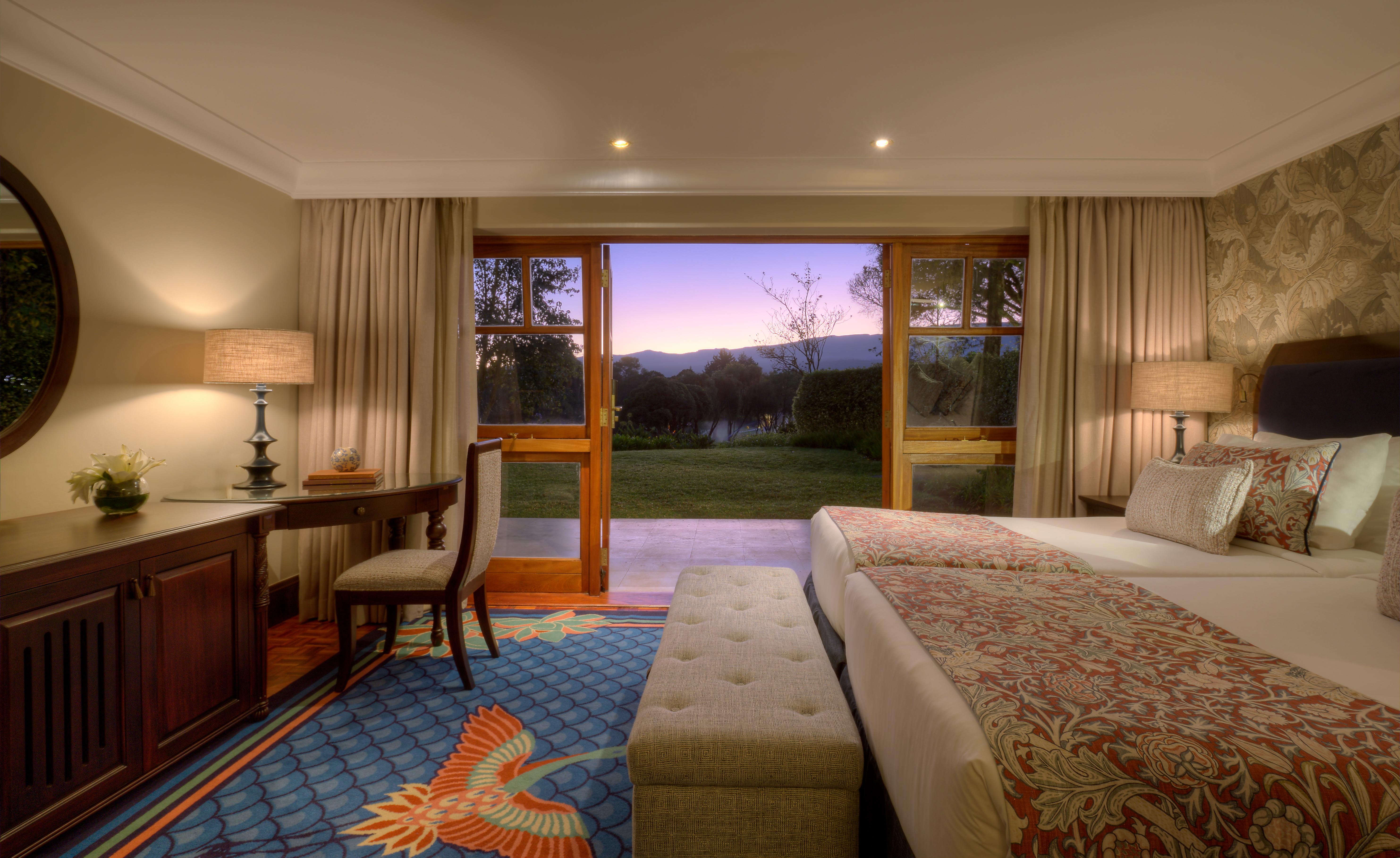 2 Bedrooms, William, Suite, 1 King and 1 Single Beds