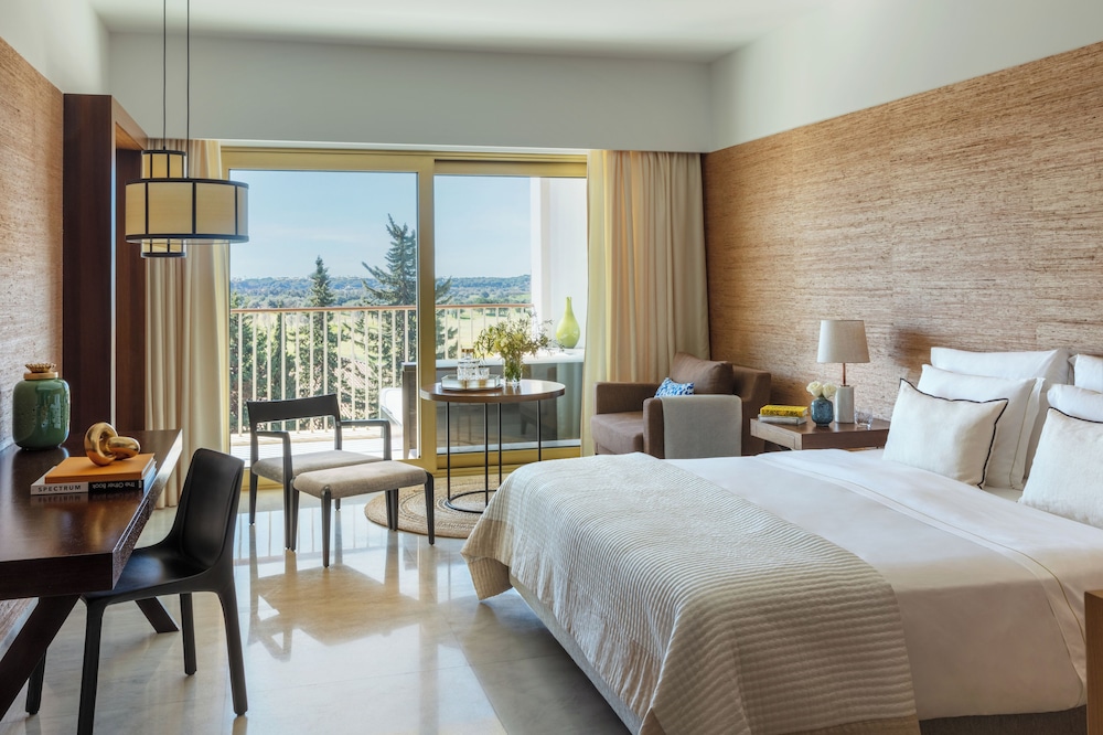 1 Bedroom, Victoria, Suite, King Bed, Terrace