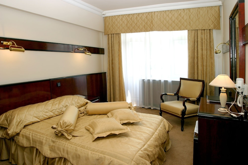 Otrar Hotel 31/54