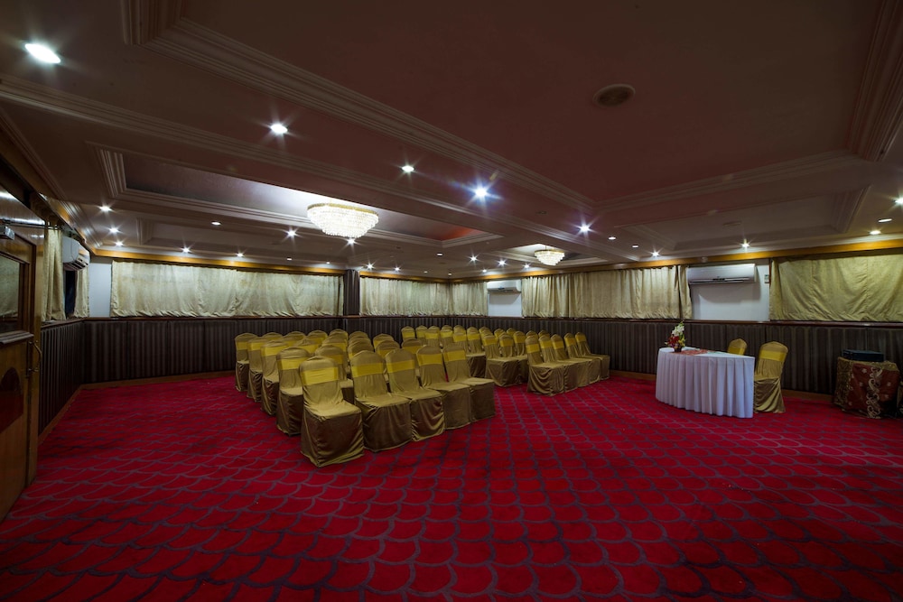 HOTEL RAJ PARK(FORMELY -RAMADA RAJ PARK INN) 48/63