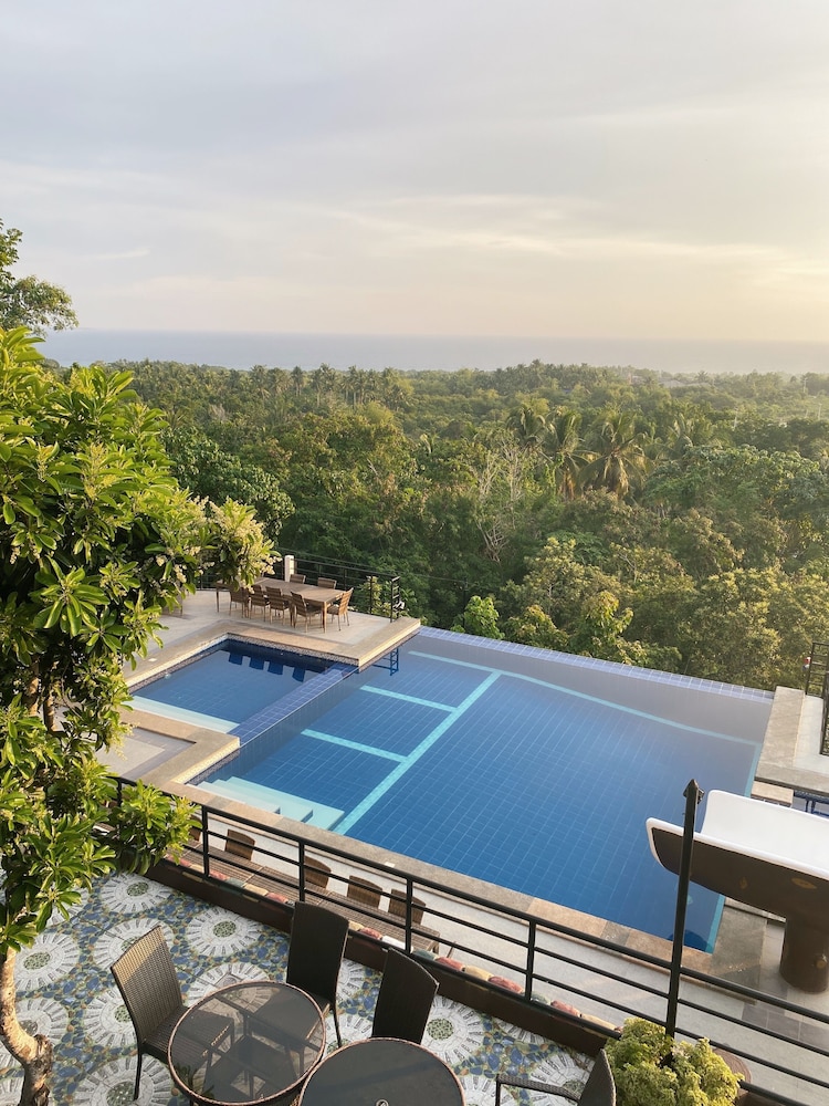 Marquis Sunrise Sunset Residential Cottages 46/70