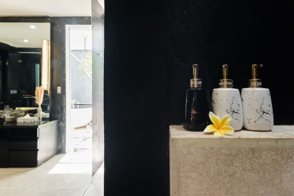 Suluban Cliff Bali Villa 27/50