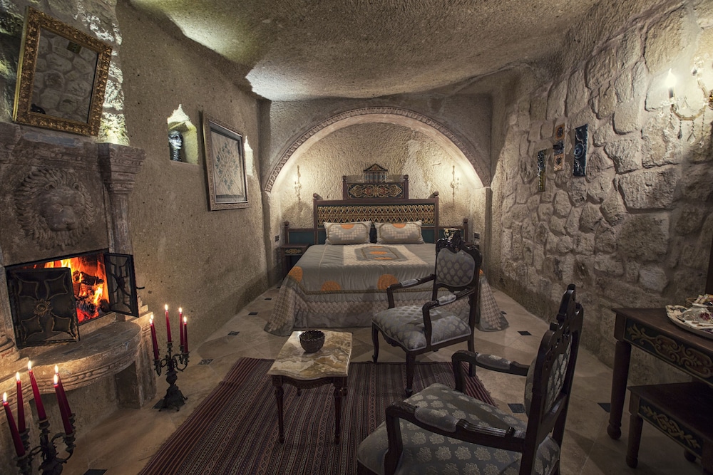 Elika Cave Suites Cappadocia, Curio Collection by Hilton 70/80