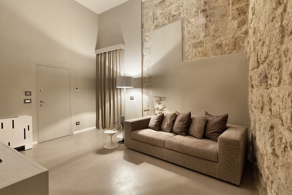 Palazzo Calò 31/50