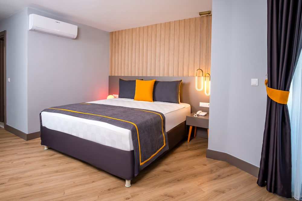 Saint Star Kemer - Adult Only 14/50