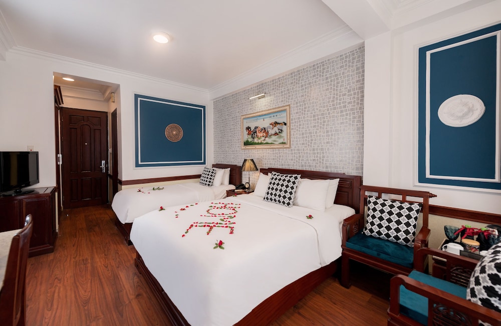 Prince Ii Hotel 30/56
