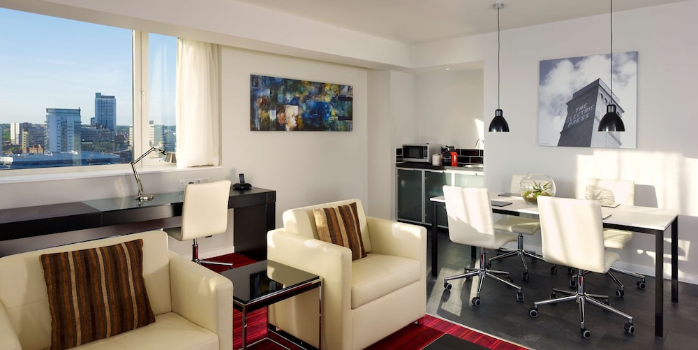 Park Plaza Leeds 45/69