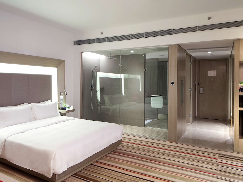 Novotel Nanjing East Suning 27/77