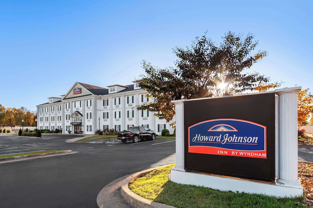 Howard Johnson by Wyndham Jackson 43/50
