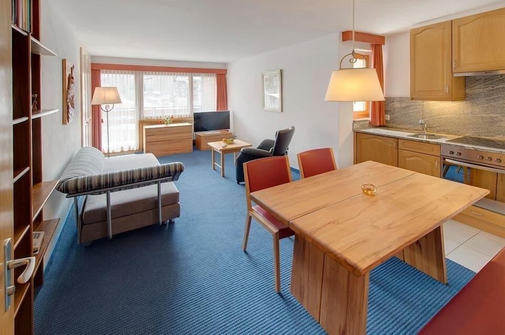 Hotel Parnass 33/50