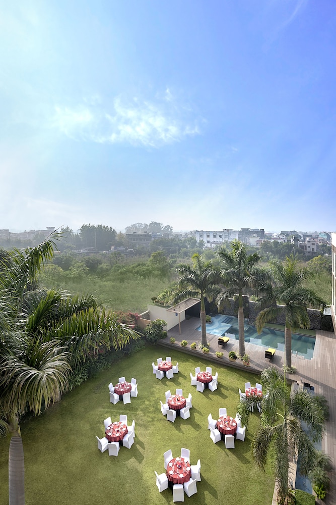 Country Inn & Suites by Radisson Jammu 62/68