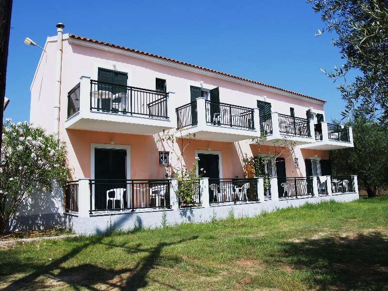 Yianetta Hotel 3/25