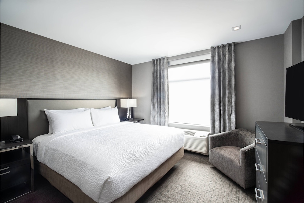 Residence Inn Weehawken Port Imperial 10/48
