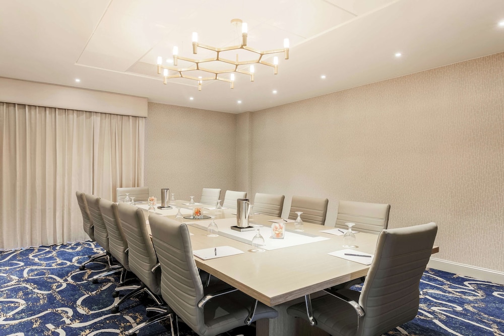 Doubletree By Hilton Austin University Area 46/58