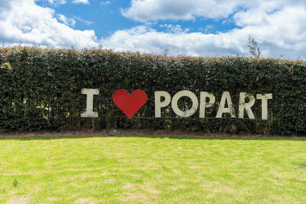 Pop Art Hotel Y Centro De Convenciones 66/70