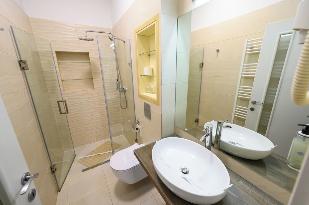 Hotel Transilvania 24/28